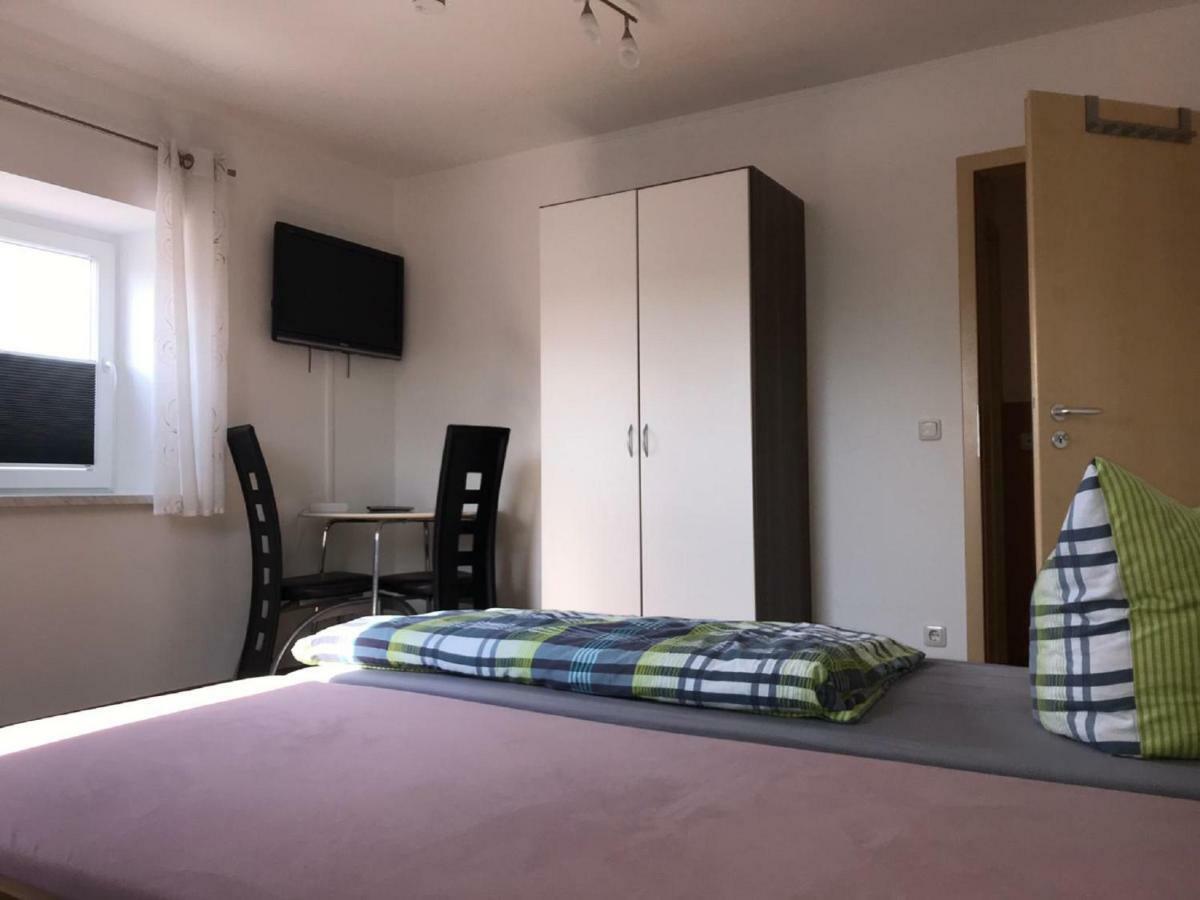 Ferienwohnung Asum Dasing Esterno foto
